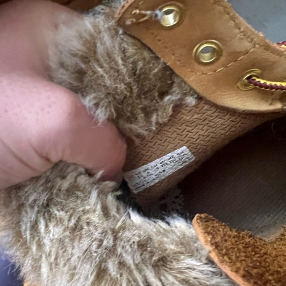 Timberland Brown Boots with Fur Trim - Picture 2 of 9